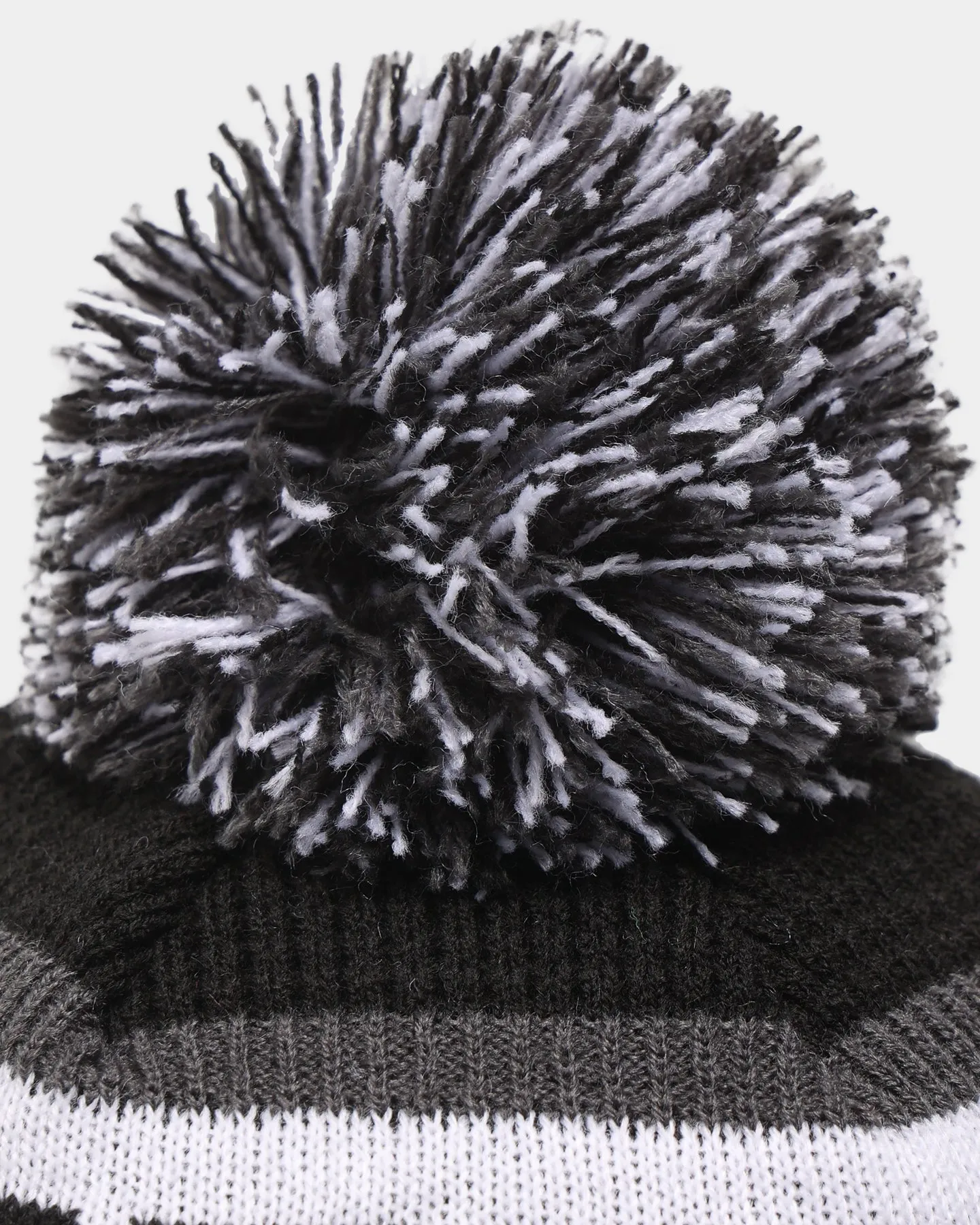 New Era Kids' Brooklyn Nets Pom Waffle Knit Beanie Original Team Colours